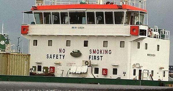 10
O
ΝΟ
SAFETY
0
OKANSH
10
SMOKING
FIRST
MIHIN
BEZ
INSIS