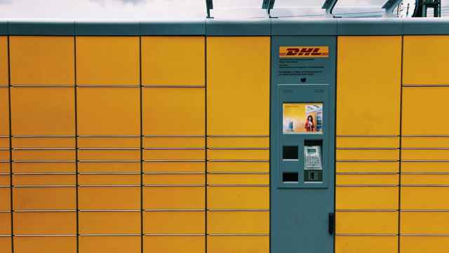 Dhl